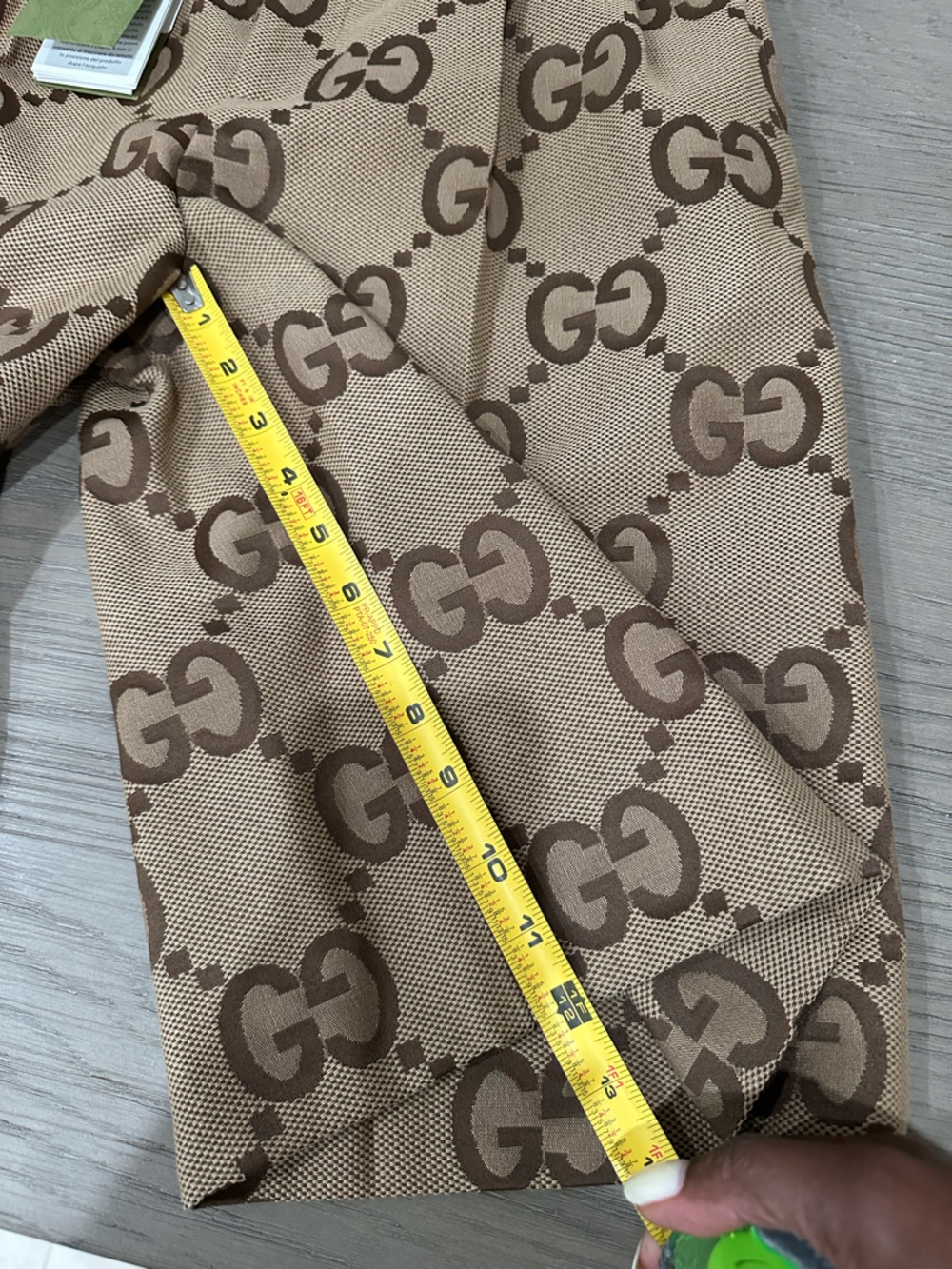 GUCCI Jumbo Gg Canvas Shorts - Beige/Ebony - Picture 7 of 12